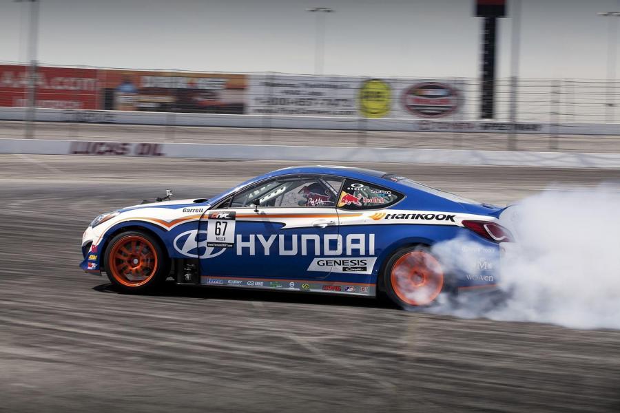  Hyundai Genesis Coupe by RMR 2013 года  (фото 4 из 10)